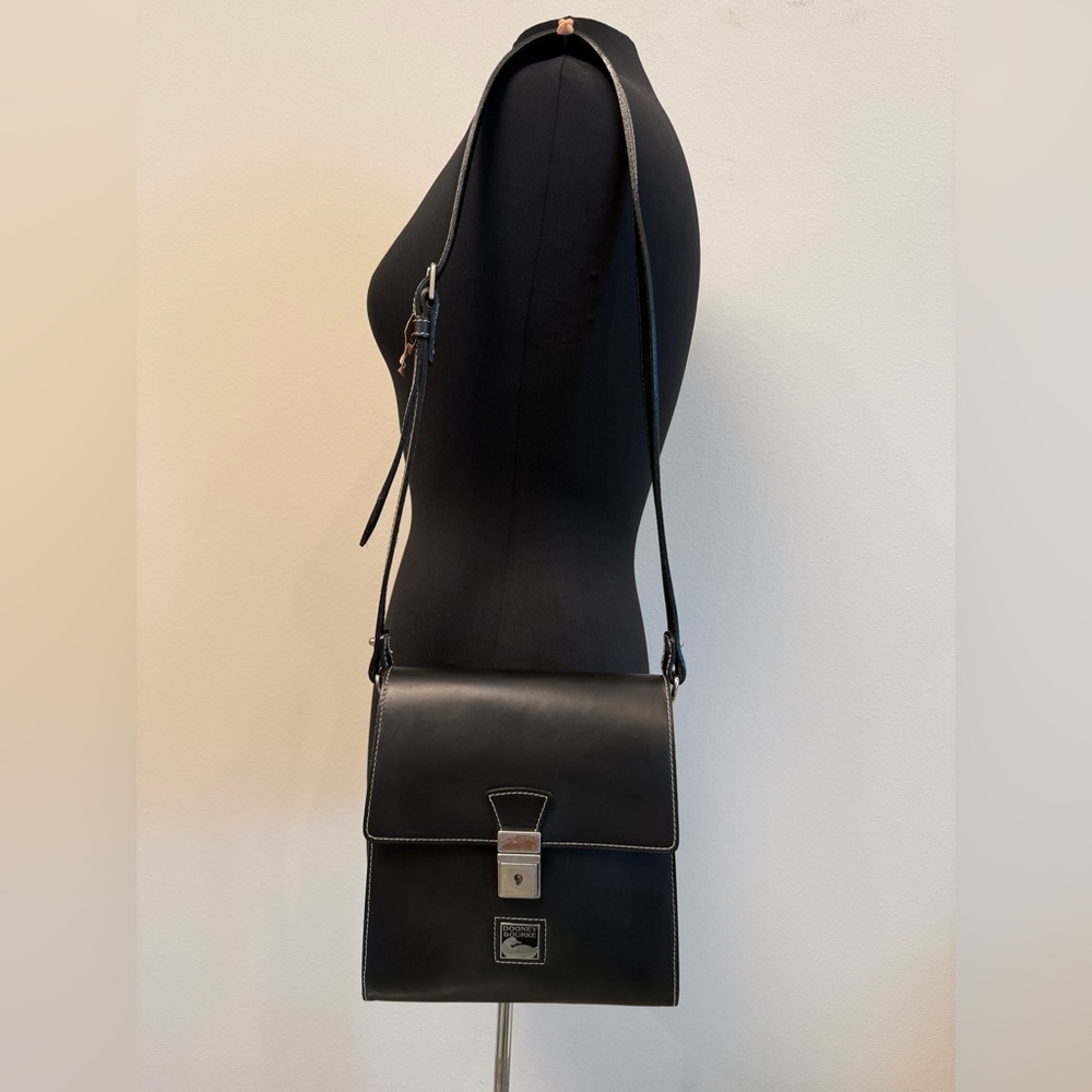 Rare Vintage Dooney & Bourne Black Leather Crossbody Handbag